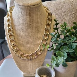 BRAND NEW - Chunky Gold Chain